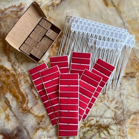 INFO ℹ️ - Picture 3 of 3